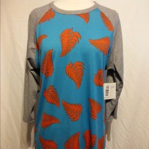 Lularoe, Randy, leaves baseball T